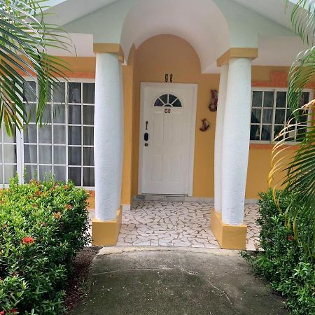 Villa De Ali In Palma Real La Ceiba Exterior foto