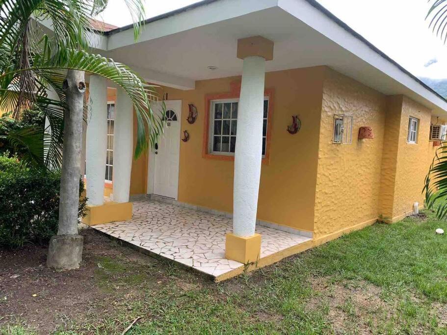 Villa De Ali In Palma Real La Ceiba Exterior foto